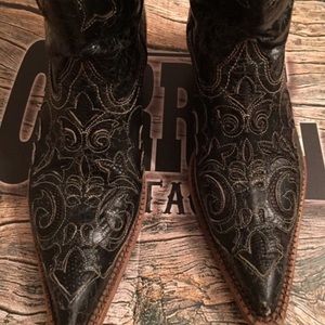 Black Corral Boots...SEXY!